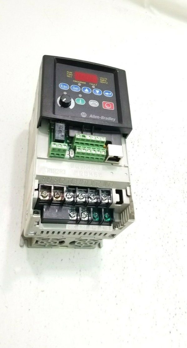 ALLEN BRADLEY POWER FLEX 22A-D8P7N104