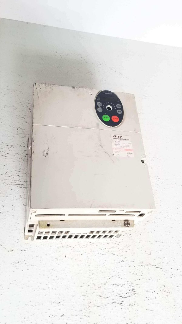 Toshiba Inverter VFS11-2075PM-WN