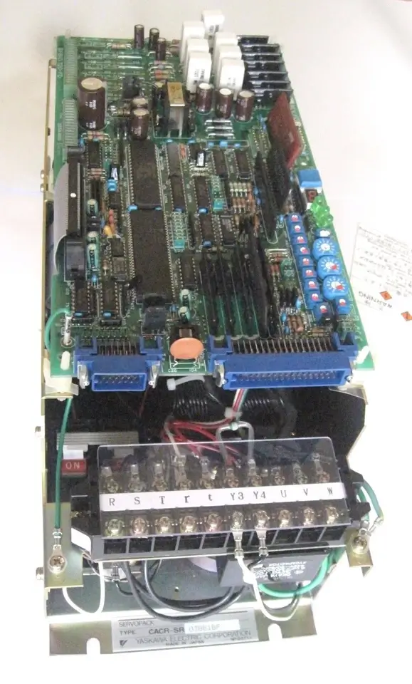 CACR-SR03BB1F Yaskawa Servo