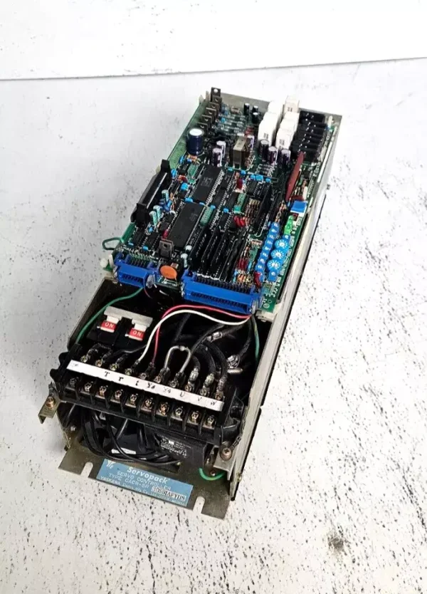 CACR-SR30SB1AF-Y118 Yaskawa Servo