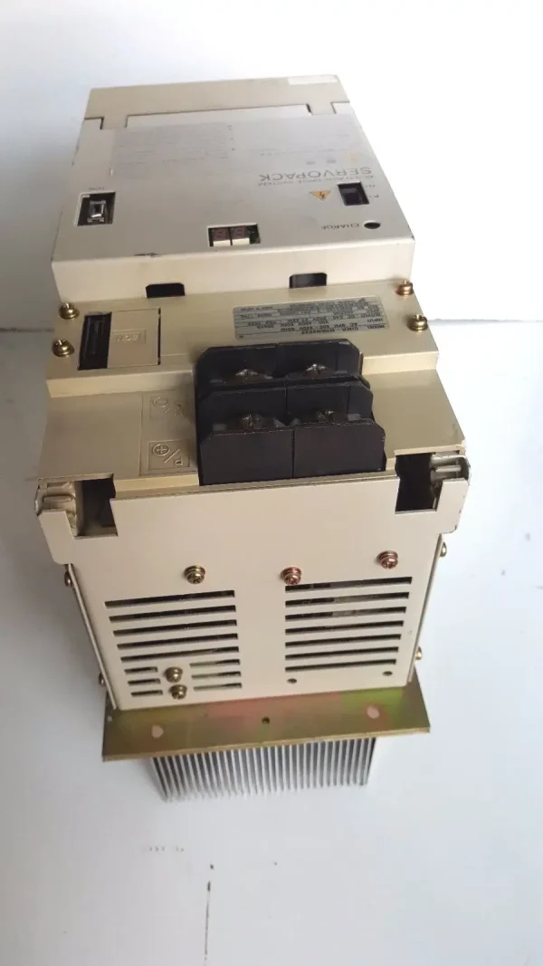 CIMR-MR5N4022 Yaskawa DC Drive