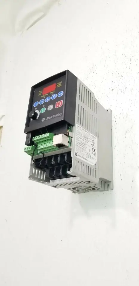 22A-D2P3N104 Allen Bradley PowerFlex