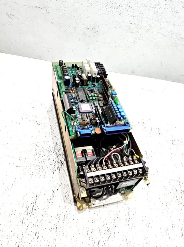 CACR-SR30SZ1SD-Y230 Yaskawa Servo