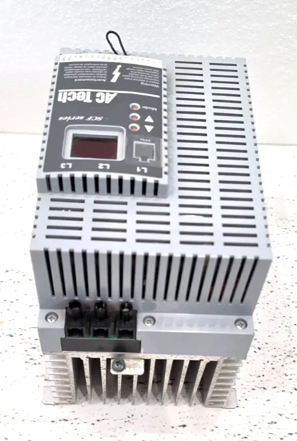 SF250Y Lenze AC Tech Drive